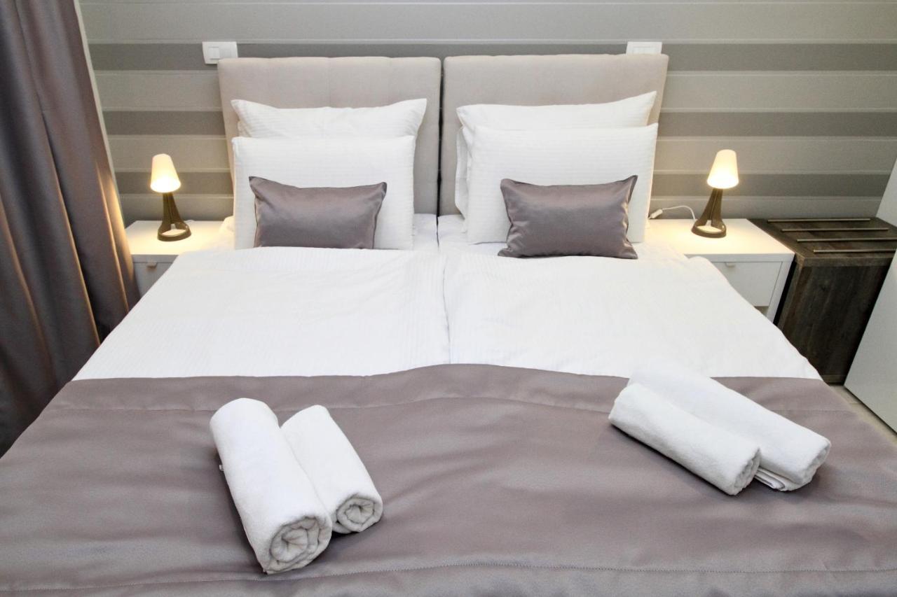 Platinum Rooms Butique Hotel SJJ Exterior photo